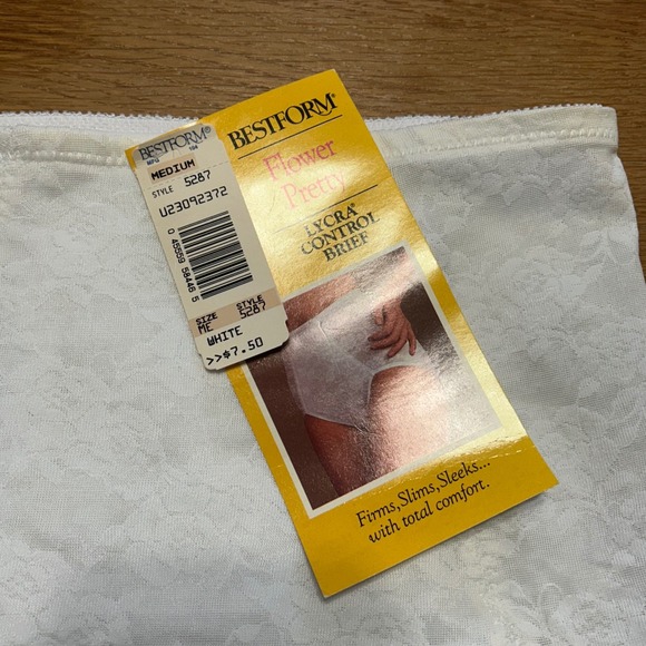 Bestform Flower Pretty Lycra Control Brief White Medium Panty Shapewear - Picture 2 of 2